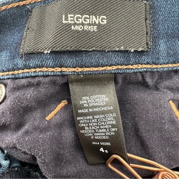Express Jeans Mid Rise Jeggings Size 4 Short Women’s - Picture 4 of 5